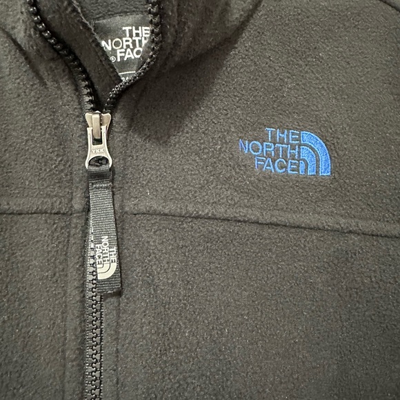 North Face boys fleece jacket size L, black, xlnt cond, zippered pockets - Picture 2 of 5